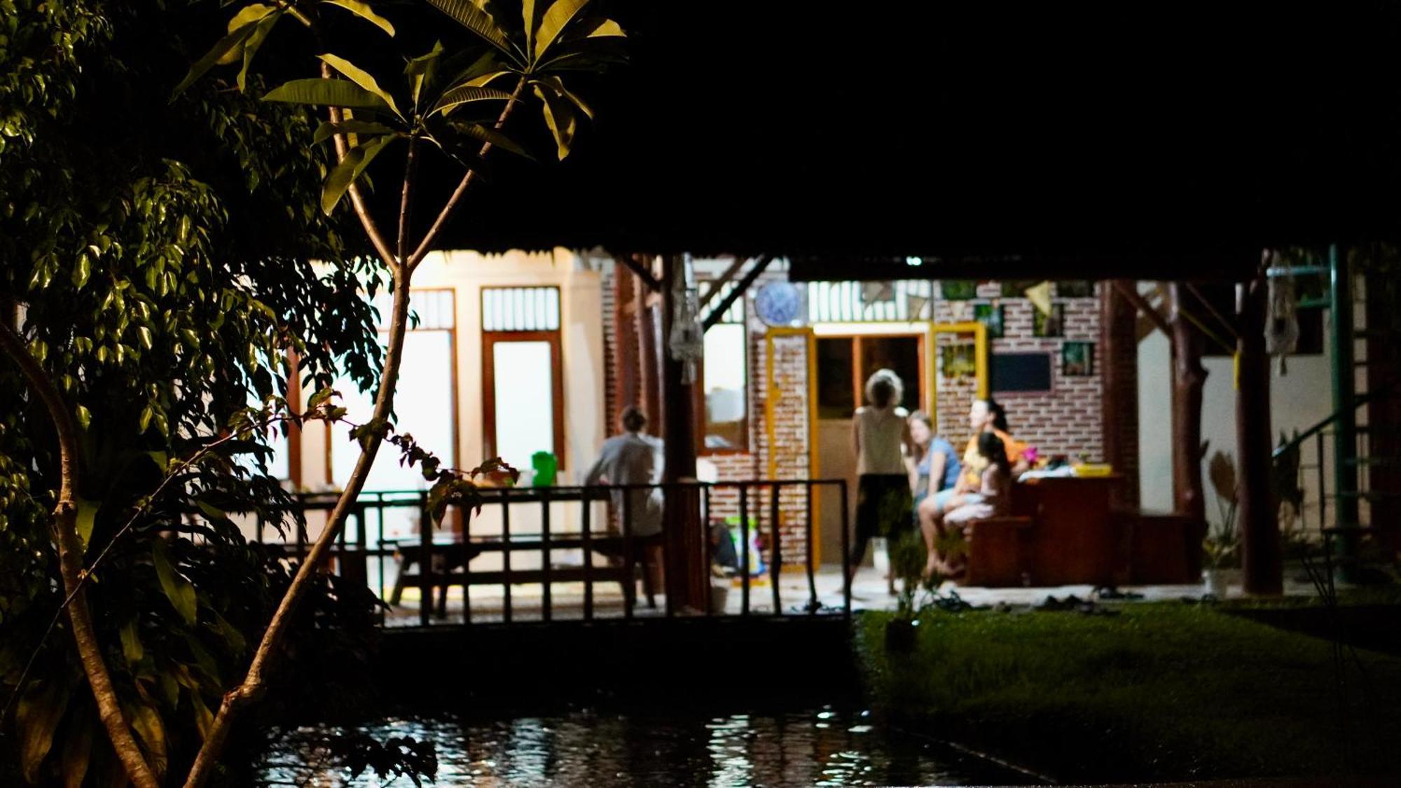 Sumatra Expedition Lodge Bukit Lawang Esterno foto