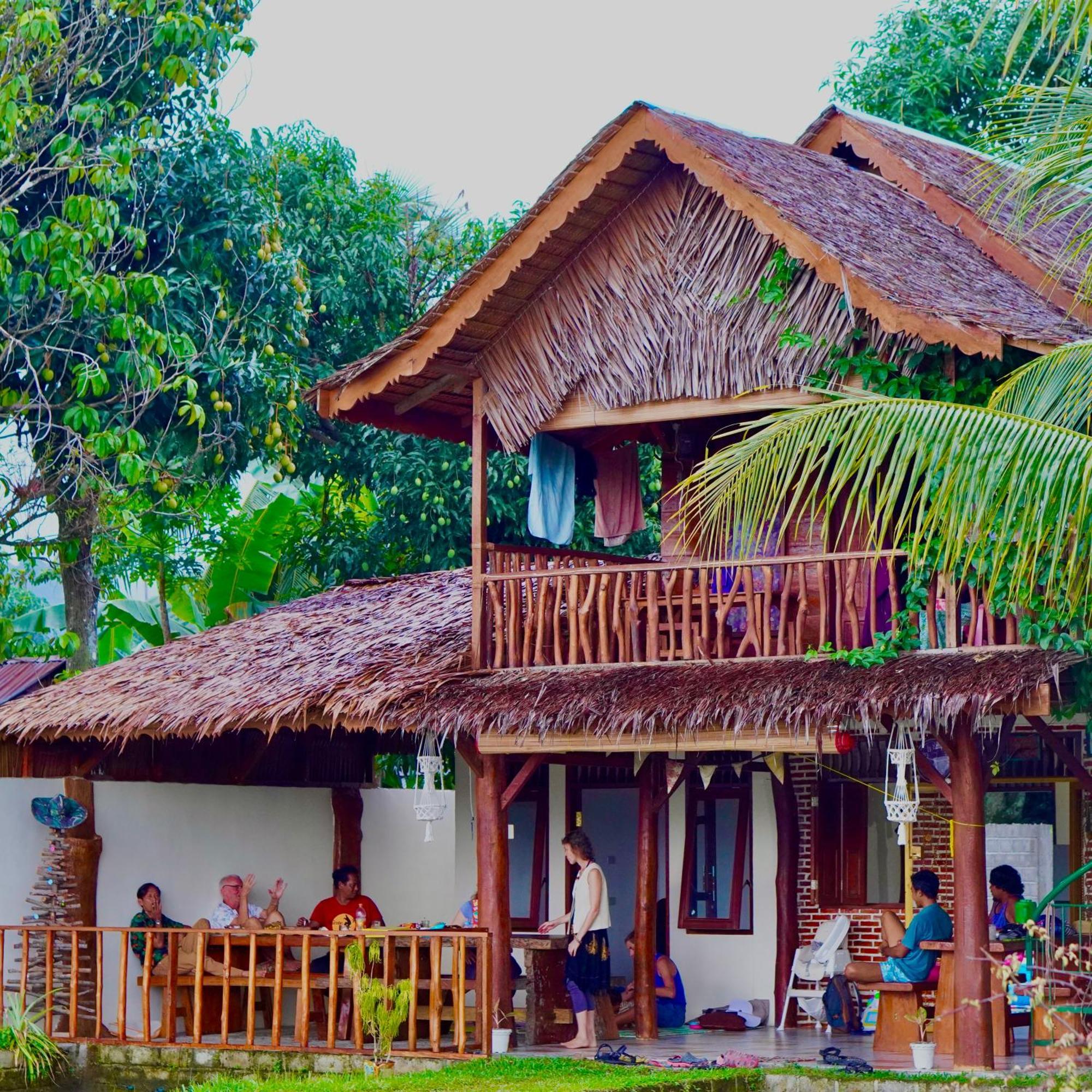 Sumatra Expedition Lodge Bukit Lawang Esterno foto