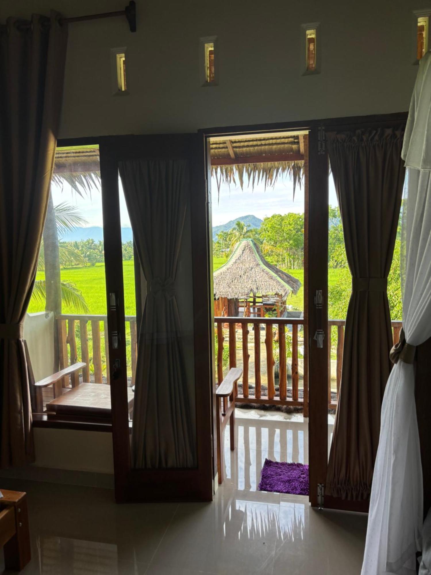 Sumatra Expedition Lodge Bukit Lawang Esterno foto
